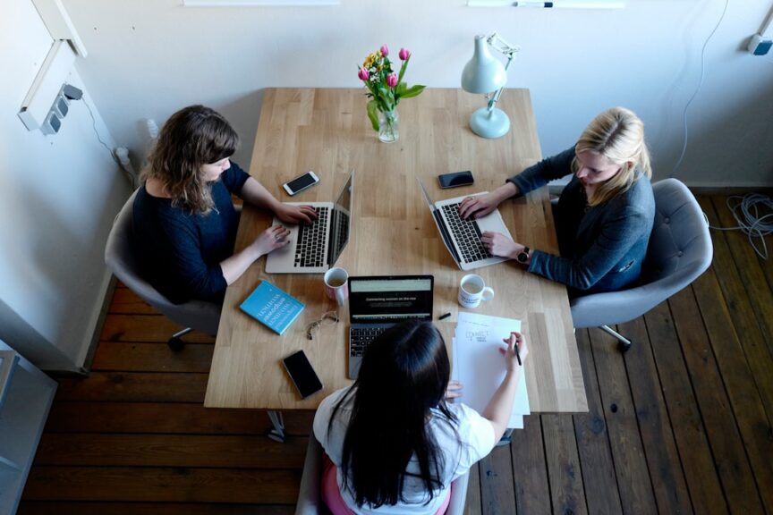 IT support team meeting with a client
